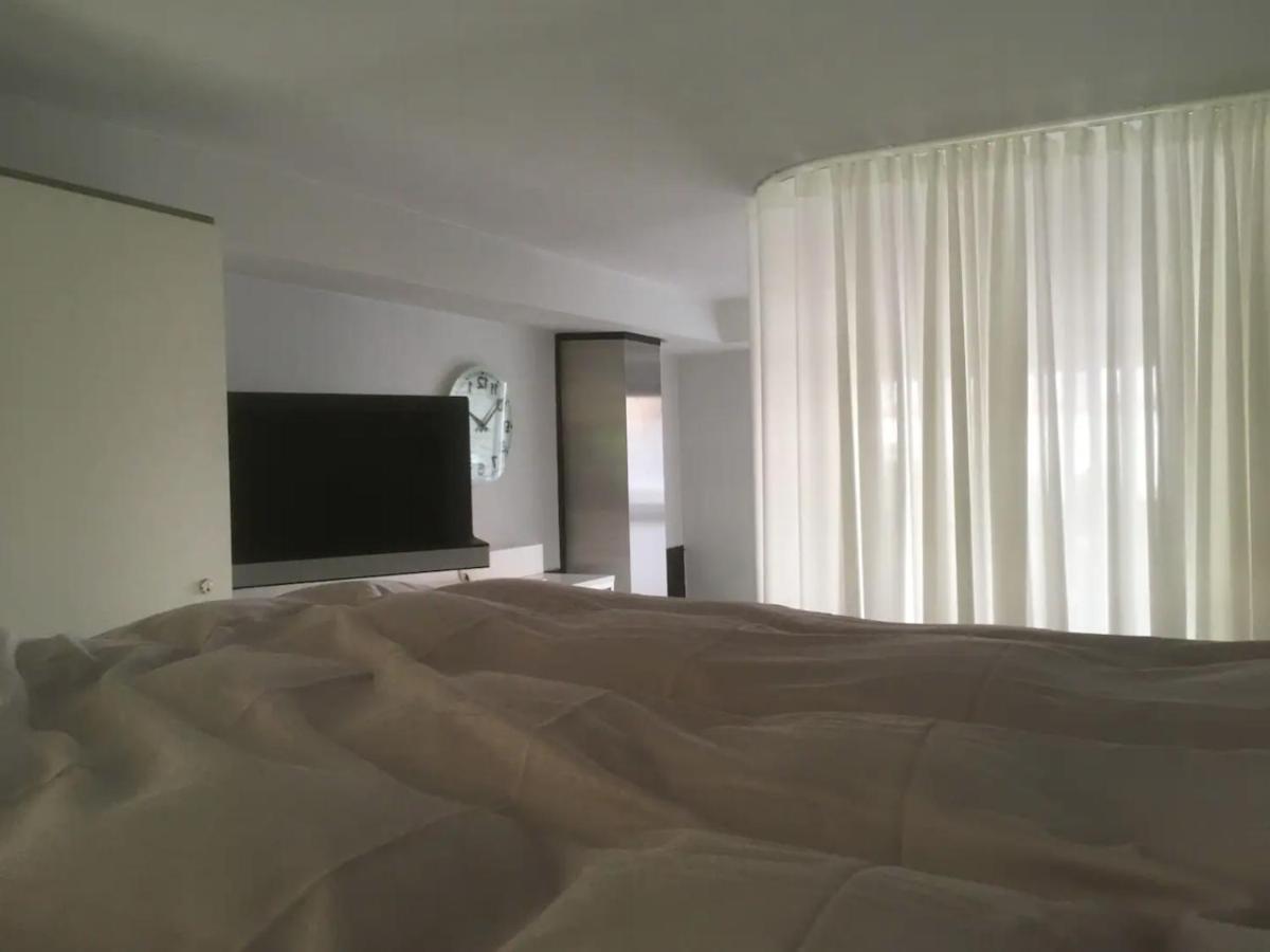 La Belletage By Agelandkaai Be With Free Parking Gante Exterior foto